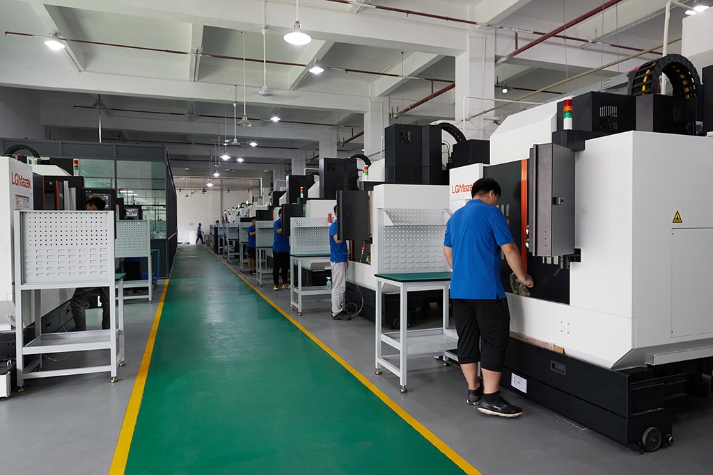 3 axis,4 axis, and 5 axis CNC Machining workshop of Custom Machined Components 